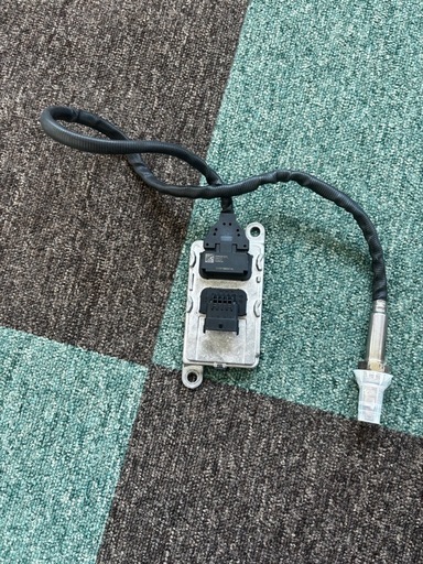 NOXセンサー！！クオン！