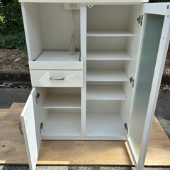 💥福岡市内配送設置対応🌈　ニトリ レンジボード 食器棚 キッチンボード 白 ホワイト シンプルの画像