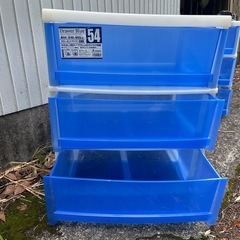 中古品！青いプラスチック製3段引き出し54の画像