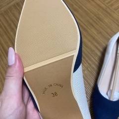 未使用品 デザインパンプス ローヒール3センチの画像