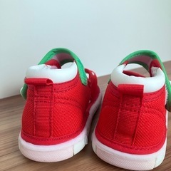 子ども用 イチゴ柄サンダル 12cmの画像