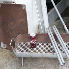 BBQコンロと鉄板の画像