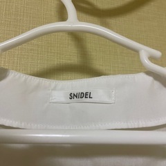 ほぼ新品未使用　snidel ブラウスの画像