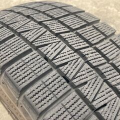 225/55R17 東北6県無料配送対応‼️爆安‼️最終値下げ‼️②超超超バリ溝❗ アルミ付き 国産 タイヤ !!　冬　タイヤの画像