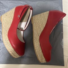 ウェッジソール　赤　サイズ・M(22.5〜23cm)の画像