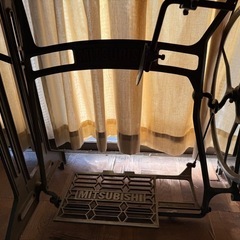 【GO-1042】三菱 MITSUBISHI 職業ミシン TA-300 足踏ミシンの画像