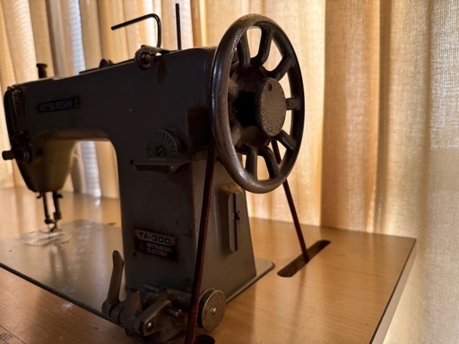 GO-1042】三菱 MITSUBISHI 職業ミシン TA-300 足踏ミシン