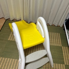 すべり台　室内遊具の画像