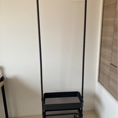 【ラック】300円！まとめて引き取りの場合値下げも可能です。