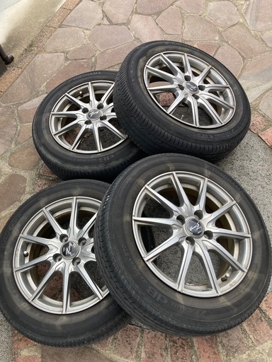 アクアなどコンパクトカーに。5.5J +43 175/65R15