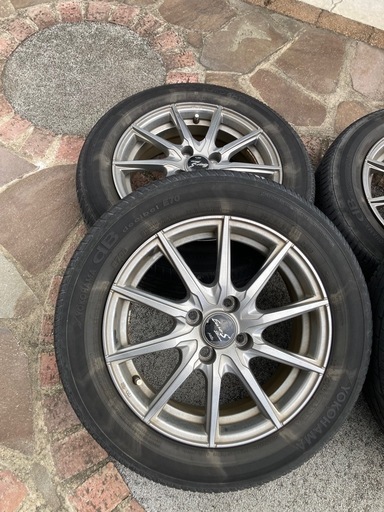 アクアなどコンパクトカーに。5.5J +43 175/65R15