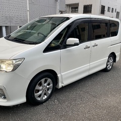 中古車セレナ平成24