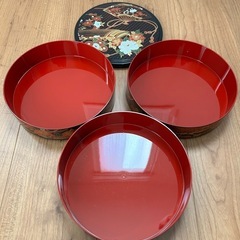 提げ手付き　丸型重箱　昭和レトロ　アンティーク　お正月　おせちの画像
