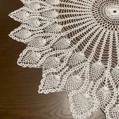 ハンドメイド レース編み ドイリー テーブルクロス 75cmの画像