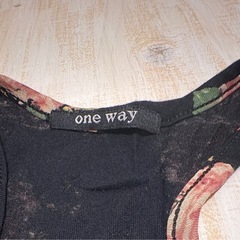 希少品！One way タンクトップ 花柄の画像