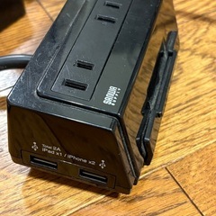 サンワサプライ　便利タップ（ACアダプタ対応・2P・3個口＋5個口・3m・ブラック）の画像