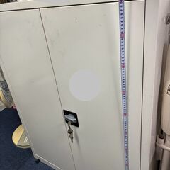 収納キャビネット　中古オフィス家具の画像