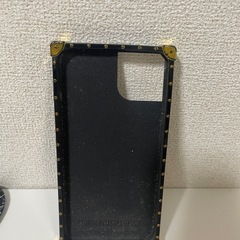iPhone15Plusケースレンズストラップ　美品の画像