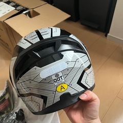 バイクヘルメット（56-58cm）/ フルフェイス / グローブ付きの画像