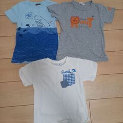 ⚠️値下げ→値引き対応不可⚠️夏服セット(全て120サイズ)の画像