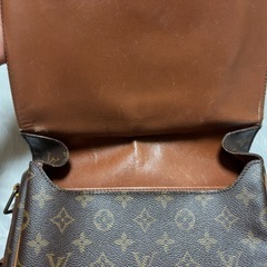 最終値下げです！VUITTON カルトシエールの画像