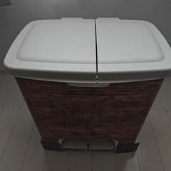 ゴミ箱、ゴミ棚の画像