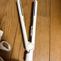 SALONIAヘアアイロンの画像