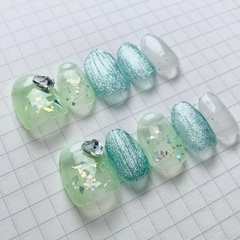 ハンドメイドネイルチップの画像