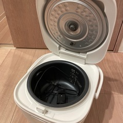 タイガー 3号炊き　炊飯器の画像