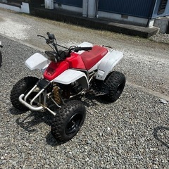 YAMAHA YF200 4輪バギー
の画像