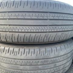 225/60R18 Dunlop タイヤ4本　2021年式の画像