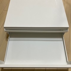 【引き取り限定】tower 山崎実業　レンジ下ラック スライドテーブル・収納付きの画像