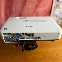リモコン付き！！プライスダウン！！EB-1965 EPSON エプソン LCD プロジェクター 5000lm XGA HDMI LCD PROJECTOR ！！の画像