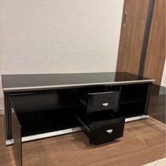 テレビボードの画像