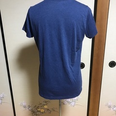 ユニクロtシャツ  アベイルtシャツ の画像
