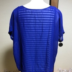 ユニクロtシャツ  アベイルtシャツ の画像