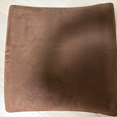 クッション4点の画像