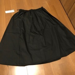 GU プリーツスカート Lサイズの画像