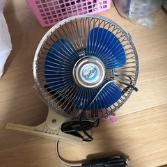 車の扇風機の画像