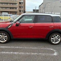 Mini Cooper S (R60) - Stylish & Sporty Crossoverの画像