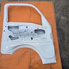 【ハイゼット】左ドア未使用品【トラック】ｓ５００ｐ？の画像