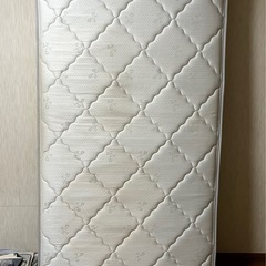 マットレス　シングルサイズ(本日限定0円)の画像