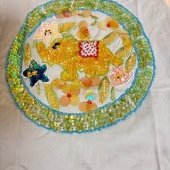希少品！ビーズやスパンコールで装飾されたタンクトップ  青系の画像