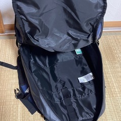 アディダス adidas リュックサック　デイバック 美品　の画像