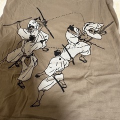 タンクトップ　ベージュ系の画像