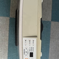 接続チューブ付きガスヒーター。動作状態良好。引越しのためお譲りします。の画像
