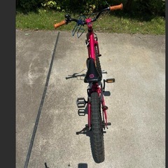 ヨツバサイクル　20インチ ピンク キッズバイクの画像
