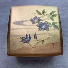 11【未使用、箔一、金沢箔】二段の重箱の画像