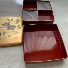 11【未使用、箔一、金沢箔】二段の重箱の画像