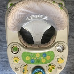 歩行器とバスチェアーの画像